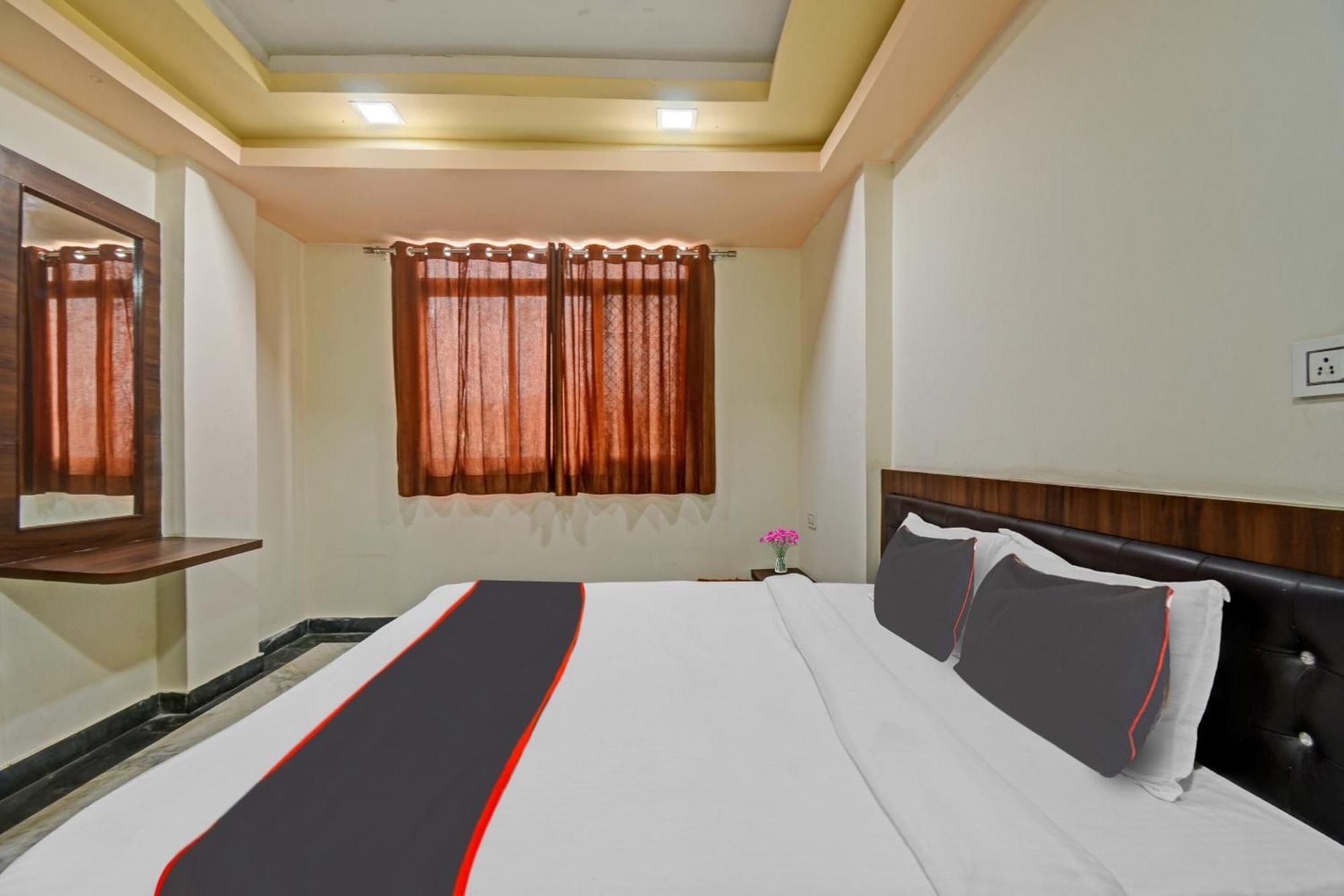 Collection O The Sunrise Otel Udaipur Dış mekan fotoğraf