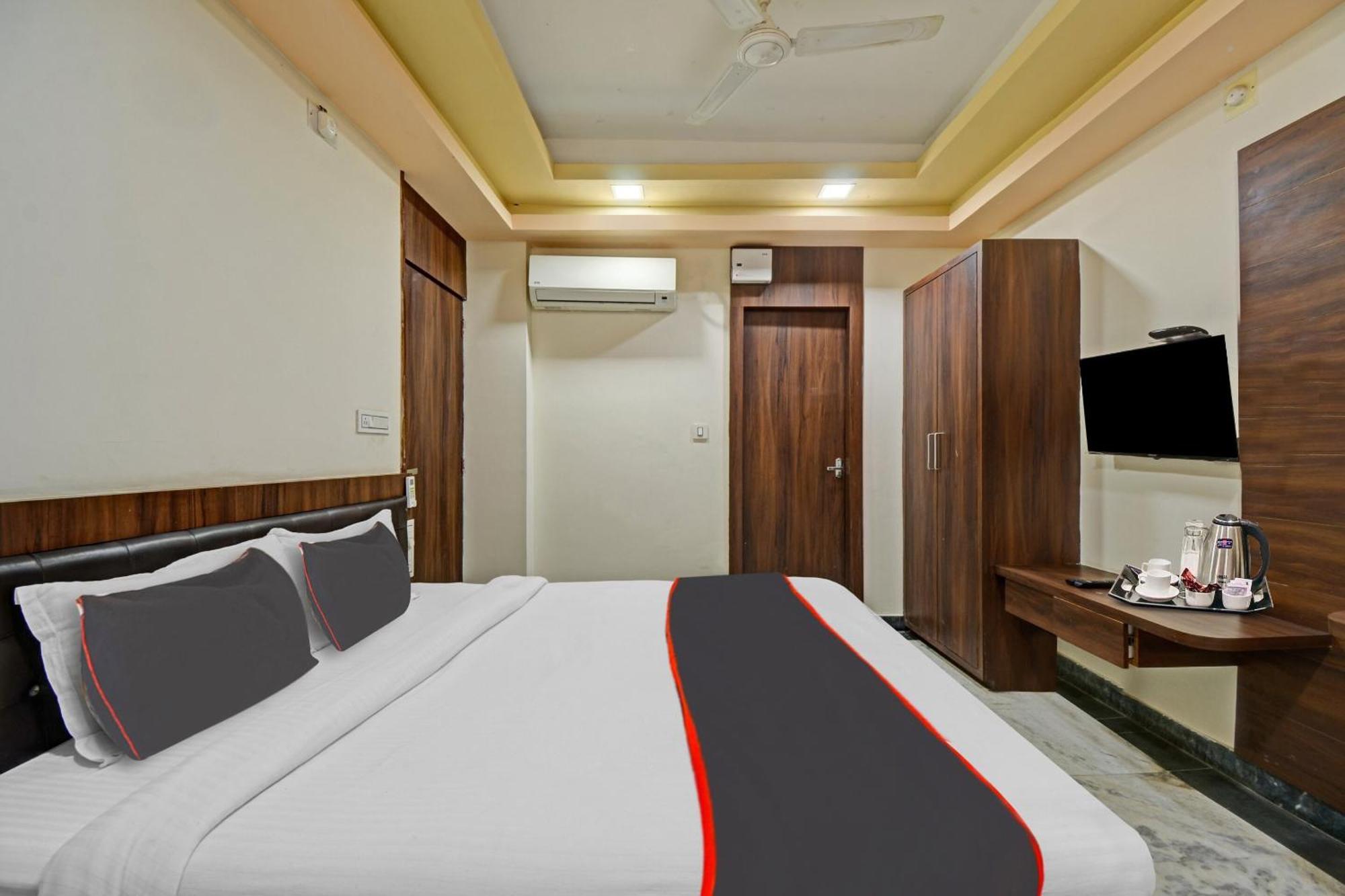 Collection O The Sunrise Otel Udaipur Dış mekan fotoğraf